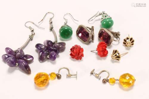 Small Quantity of Ladies Earrings,