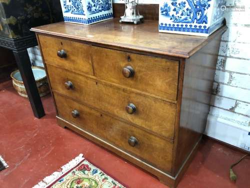 Edwardian Chest of Drawers,