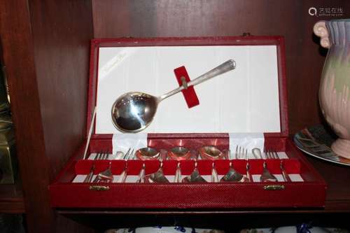 Boxed Silver Plate Forks and Spoons,