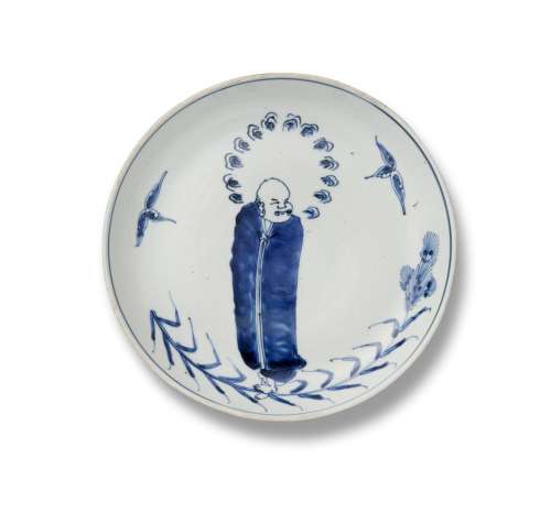 A CHINESE BLUE AND WHITE PORCELAIN BODHIDHARMA DISH, TIANQI ...