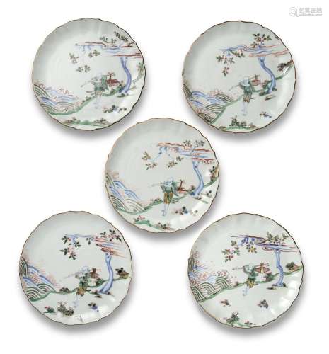 A SET OF FIVE CHINESE UNDERGLAZE-BLUE AND ENAMELLED SERVING ...