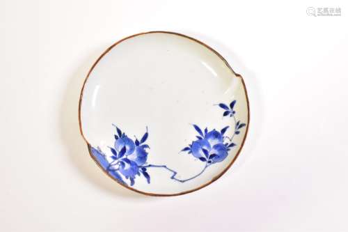 A CHINESE BLUE AND WHITE `PEACH` DISH, TIANQI PERIOD, 1621 -...