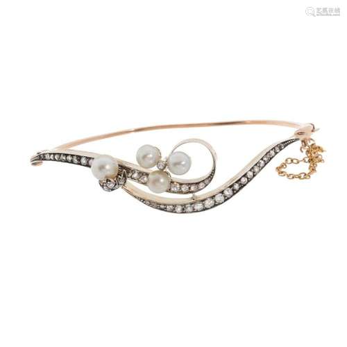 Bracelet from the 30s. In 18k yellow gold and platinum. Mode...