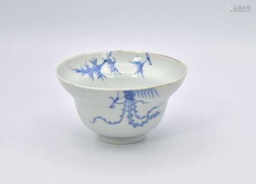 A CHINESE BLUE AND WHITE PORCELAIN ‘PHOENIX AND BAMBOO’ CUP,...