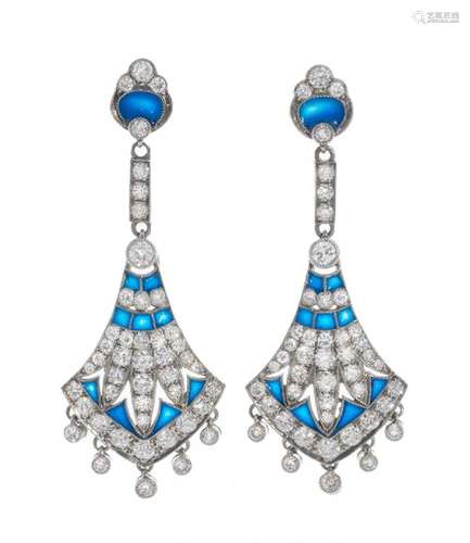 Pair of long earrings with movement in 18k white gold, diamo...