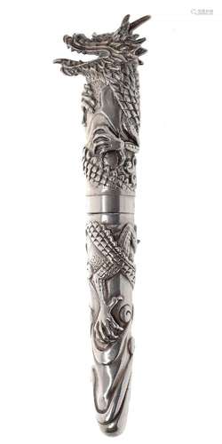 LABAN FOUNTAIN PEN. Body and cap in 925 sterling silver. Lim...