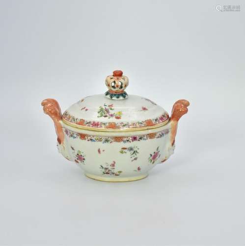 A CHINESE EXPORT ‘FAMILLE-ROSE’ PORCELAIN SAUCE TUREEN AND C...