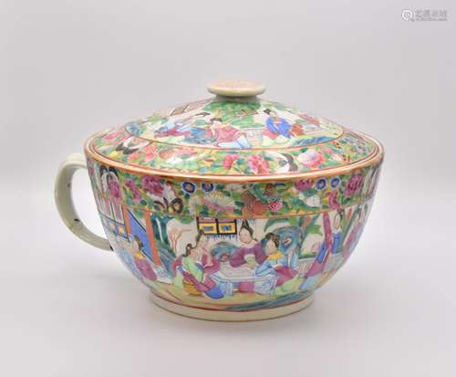 A RARE CHINESE `FAMILLE-ROSE` PORCELAIN CHAMBER POT, QING DY...