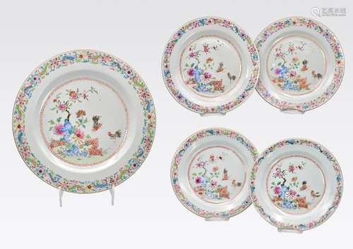 A CHINESE EXPORT ‘FAMILLE-ROSE’ PORCELAIN PART SERVICE, QING...