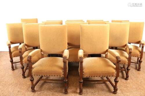 Serie van 15 Renaissance-stijl stoelen