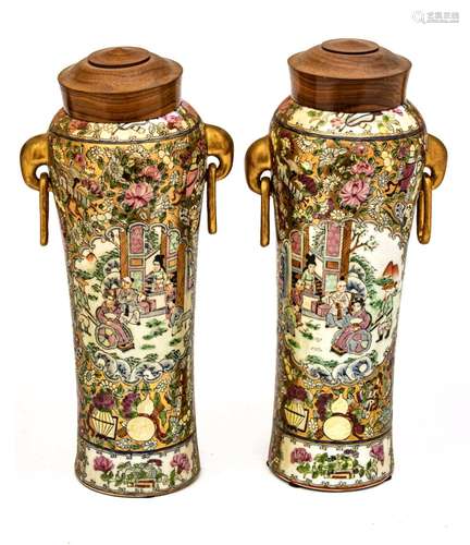 Chinese Chinese Porcelain Gold Highlighted Vases, Rose Medal...