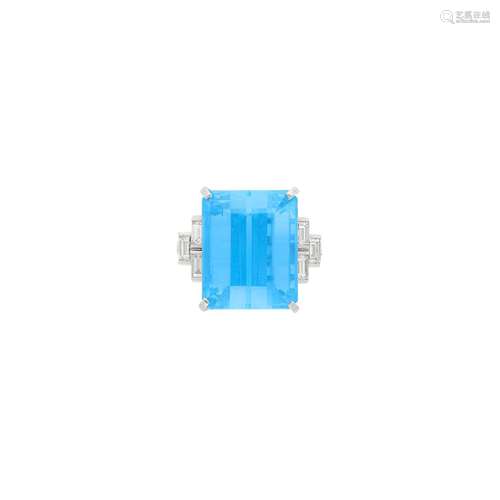 Platinum, Aquamarine and Diamond Ring