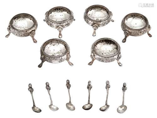 Cased Set of Six Silver Plated Open Salt Cellars and Spoons