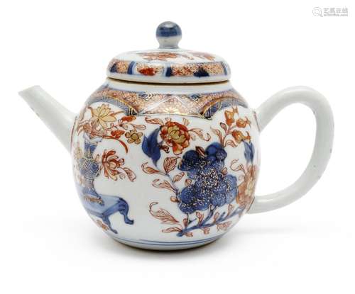 A Chinese imari porcelain teapot