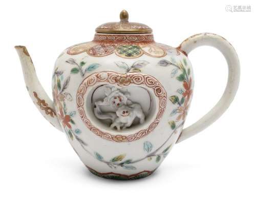 A Japanese teapot with recessed figural cartouches