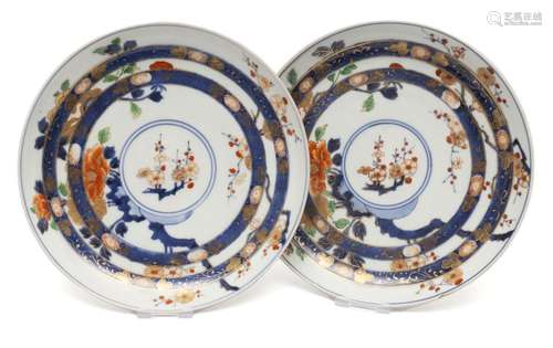 Two fine Japanese imari plates