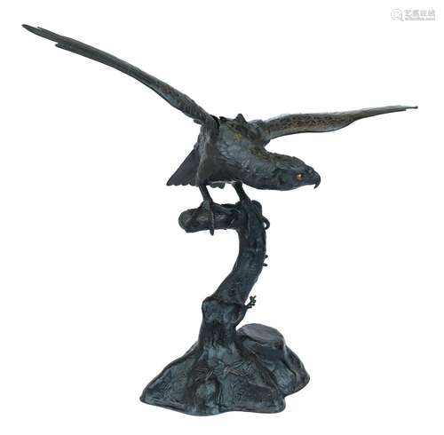 A Japanse bronze figural koro 'eagle'