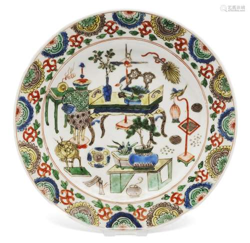 A famille verte plate