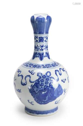 Blue And White Mythical Beast Garlic-Head-Shape Vase