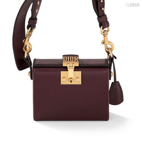 Christian DIOR, DiorAddict Lockbox Bag de couleur aubergine ...