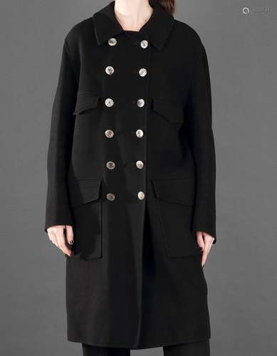 Louis VUITTON, Manteau long de femme en cachemire noir à col...