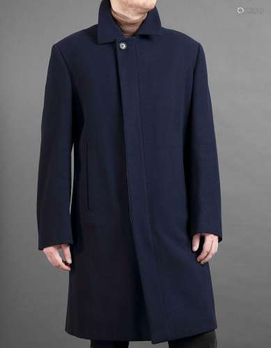 Louis VUITTON, Manteau bleu marine en laine décoré de chaque...