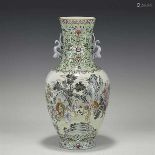 QING QIANLONG FAMILLE ROSE VASE