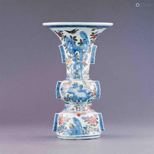 WANLI WUCAI BUTTERFLY GARDEN GU VASE