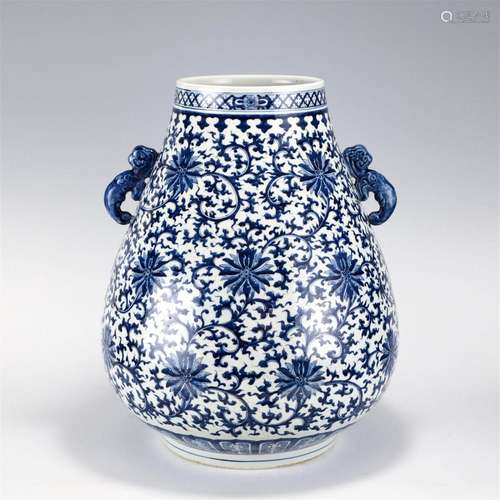 QING QIANLONG BLUE & WHITE DOUBLE EAR ZUN