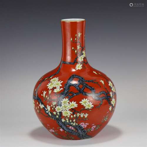 QING QIANLONG FAMILLE ROSE ON RED CELESTIAL VASE