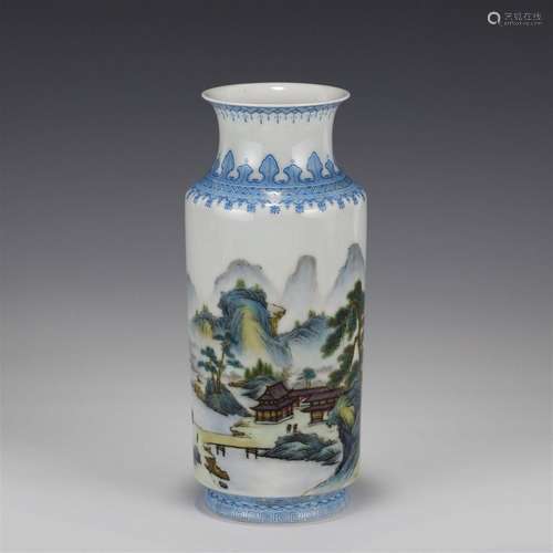 QING QIANLONG FAMILLE ROSE VASE