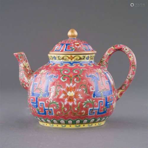 QIANLONG FAMILLE ROSE RUBY RED TEA POT