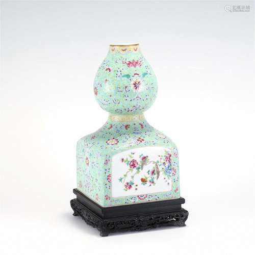 QIANLONG FAMILLE ROSE OPEN FACE VASE ON STAND