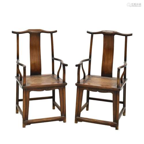 PR. HUANGHUALI OFFICER HAT ARM CHAIRS