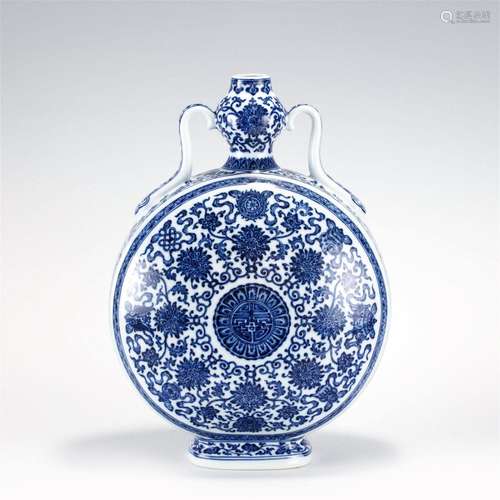 QING QIANLONG BLUE & WHITE MOON VASE