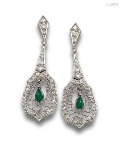 OLD STYLE EARRINGS IN WHITE GOLD, DIAMONDS AND EMERALDS