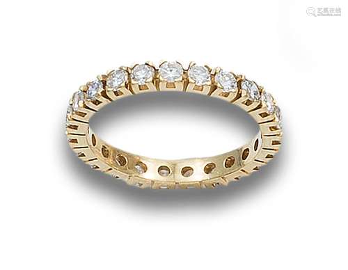 ENDLESS ALLIANCE RING IN DIAMONDS AND YELLOW GOLD