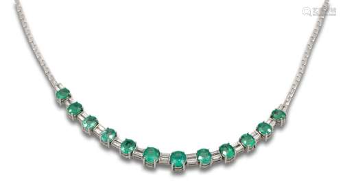NECKLACE OF EMERALDS, DIAMONDS AND WHITE GOLD