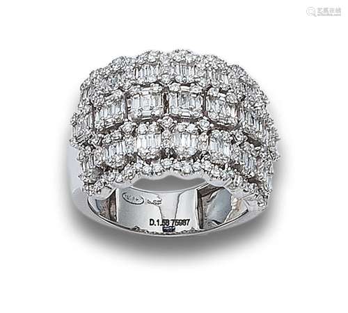 BOMBÉ RING SET WITH DIAMOND, IN WHITE GOLD