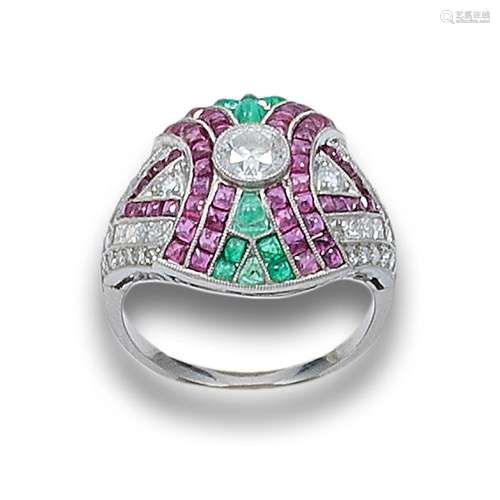 ART DECO STYLE BOMBÉ RING IN GOLD, WITH DIAMONDS, EMERALDS A...