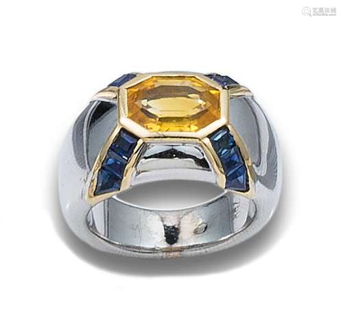 WIDE YELLOW SAPPHIRE AND SAPPHIRES RING, IN WHITE GOLD