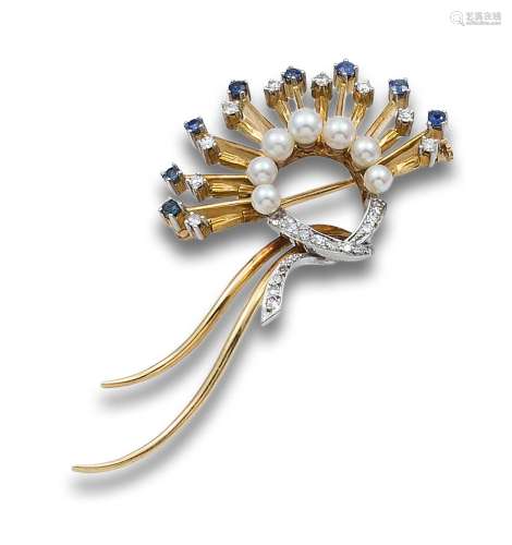 BROOCH, 1960s, YELLOW GOLD, PEARLS, DIAMONDS AND SAPPHIRES