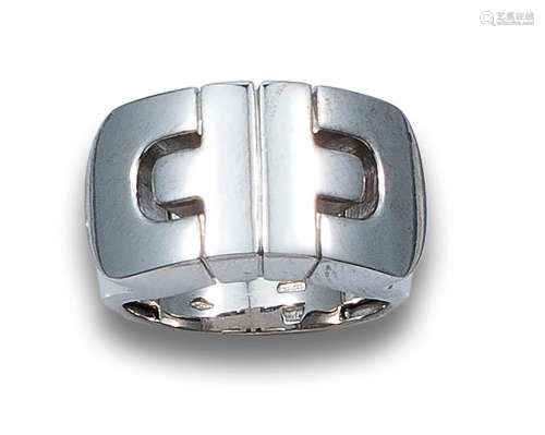 BUGARI SIGNED RING IN WHITE GOLD