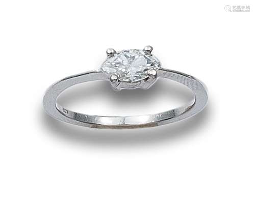 MARQUISE DIAMOND AND WHITE GOLD SOLITAIRE RING