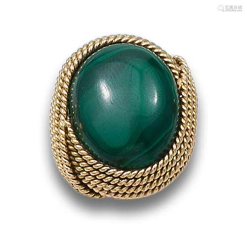 LARGE RING, 70`S, MALACHITE AND YELLOW GOLD