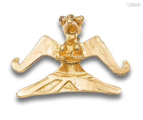 MEXICAN ROYAL EAGLE PENDANT IN GOLDEN SILVER