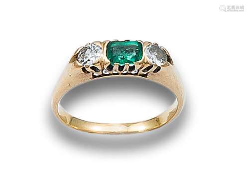 RING WITH OPTIMAL DIAMOND, GREEN GLASS AND YELLOW GOLD