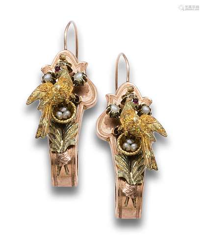 ISABELINE GOLD AND PEARLS EARRINGS