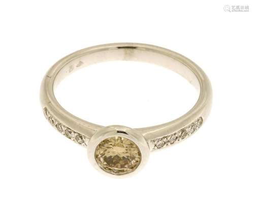 Witgouden ring bezet met diamant