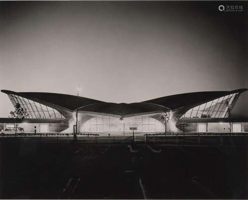 TWA Terminal at Night, Idlewild Airport, Queens, Architect: ...